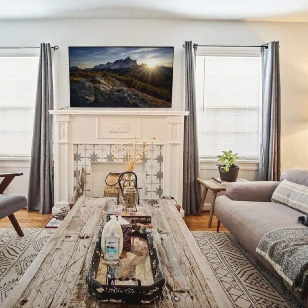 Spacious 3br Family Haven Near Plaza District #c1 Hébergement de vacances